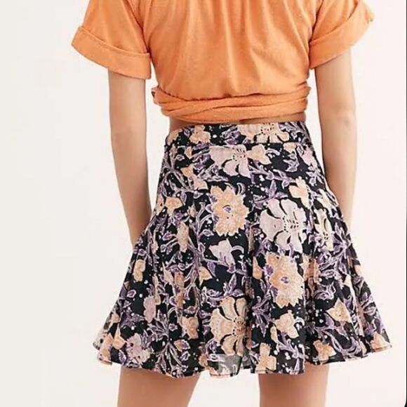 Free People Dresses & Skirts - Free People End of the Island Godet Mini Skirt Washed Black Combo Size 2